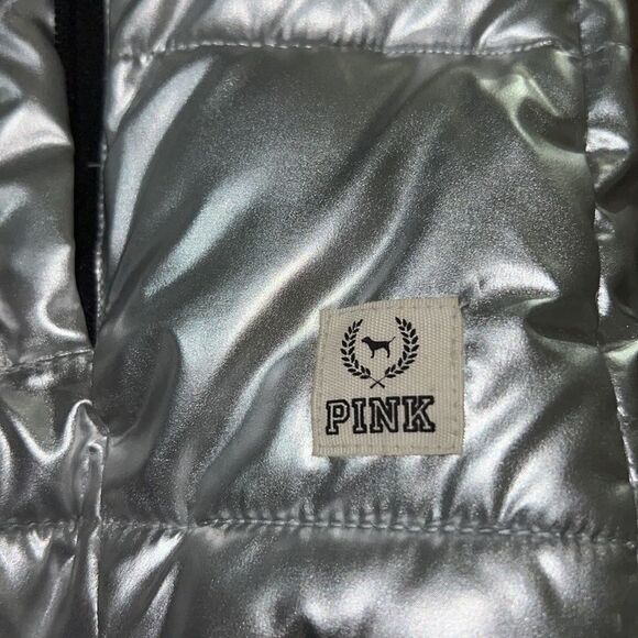 Victoria’s Secret Silver Elegance: Metallic Puffer Vest - Size Medium - Picture 8 of 14